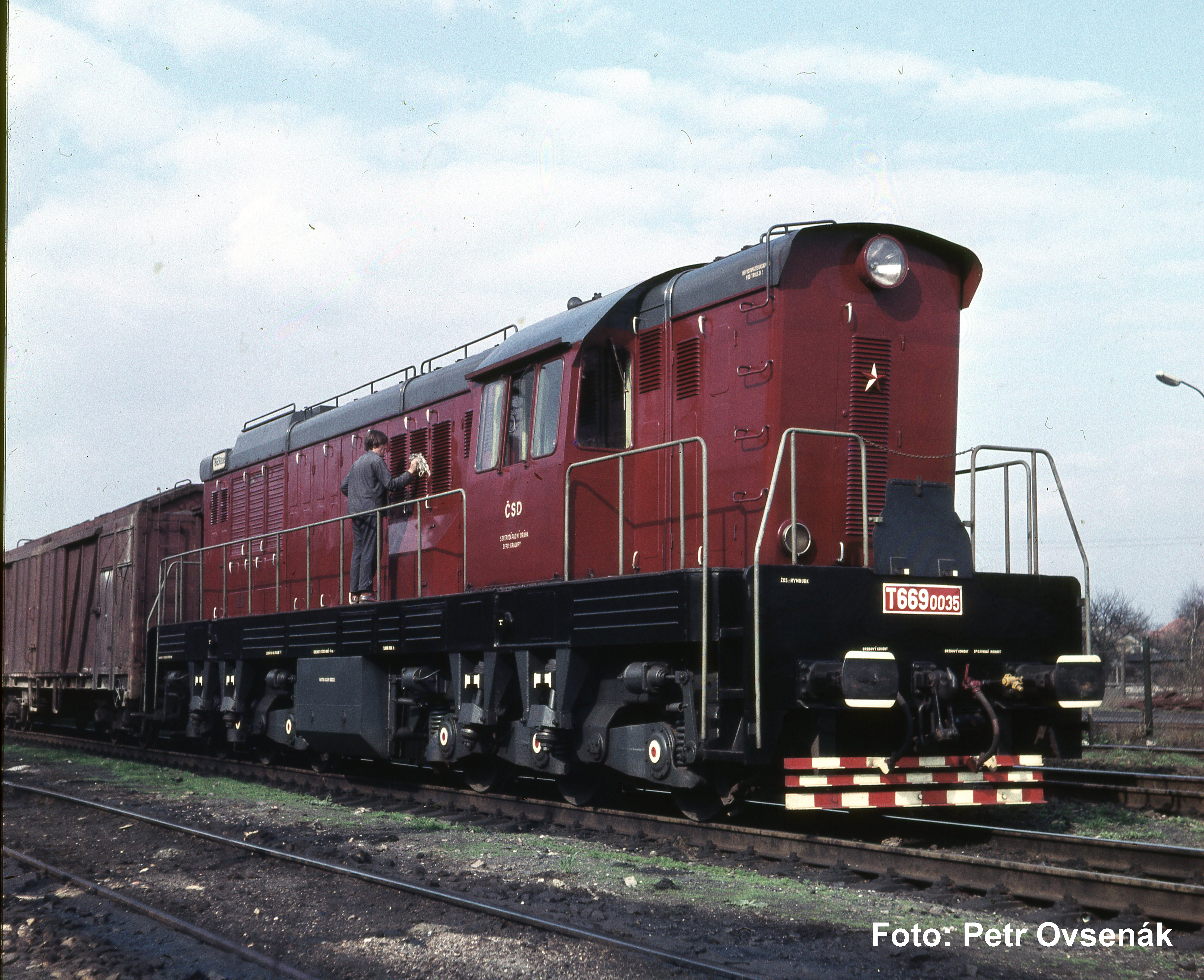 Diesellok/Sound T 669 CSD IV + PluX22 Dec. (52147)